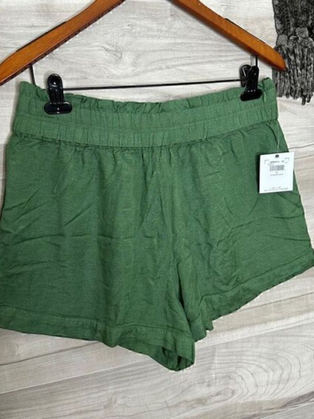 O'Neill Womens Green Lightweight Alden Solid Linen Stretch Shorts - Picture 5 of 7